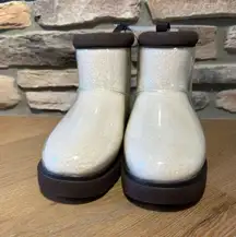 Women’s size 10 Ugg Koolaburra boots