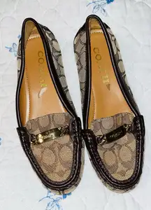 Coach Olive Signature Jacquard Loafers sz 6