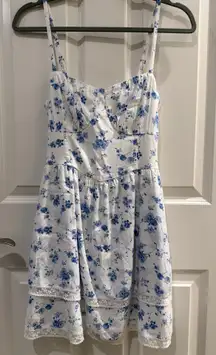 Hollister Co. Women's Blue and White Floral Dress