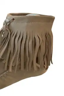 VTG Y2K Aldo Skagen Suede Fringe Moccasin Embroidered Booties Boho Festival Fall