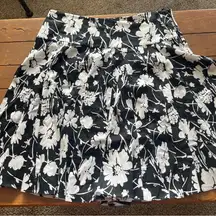 CHAPS Women Light 100% Cotton A-Line Flare Circle Skirt Black White Floral NWT