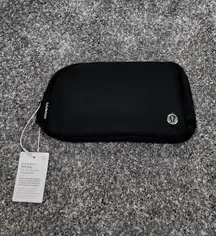 Lululemon Everywhere Belt Bag 1L Black