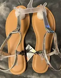 West Loop Women’s Size M 7/8 T-Strap Sandals Silver Cushioned insoles