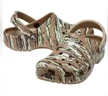 Crocs  Classic nwt Unisex Lightweight Marble Camo khaki Spray Sandals m 7 w 9