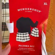 Wondershop at Target Pajama Set – XL – Plush Top + Flannel Shorts + Matching Bag