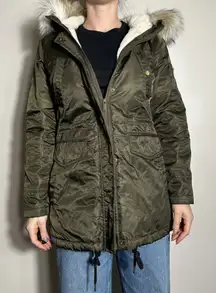 American Rag Green Puffer Jacket Faux Fur Hood Size Medium