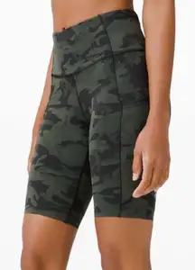 Lululemon Fast And Free Short Non-Reflective
Incognito Camo Multi Gator Green