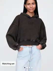 Mini Logo Gap Relaxed Cropped Hoodie XS