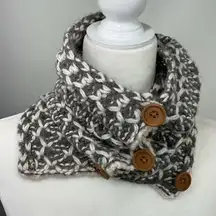 Simply Noelle Chunky Knit Scarf with Buttons Gray and White