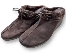 Thom McAn Women's Brown Suede Clogs Faux Fur Lining‎ Bow Detail Slip-On Size 6.5