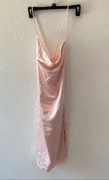 superdown  Billie Drape Midi Satin Slit Dress In Blush Size M