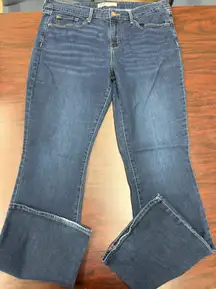 Levi’s Signature Mid-Rise Bootcut Dark Wash Jeans Size 12 Long