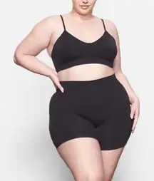 SKIMS Soft‎ Smoothing Short Onyx black size 2X
