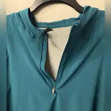 Realtree Women’s Pullover Jacket for Fishing 1/4 Zip Lightweight in Blue Coral M