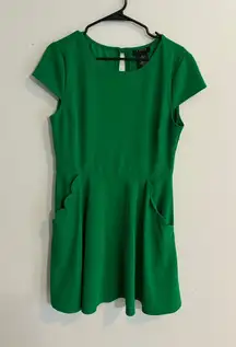 B. Darlin Green Fit &‎ Flare Dress Pockets Party Cocktail Career Size 13/14