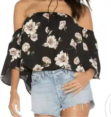 J.O.A. Los Angeles Black Floral Off-Shoulder Top Size: Small FLOWER TOP