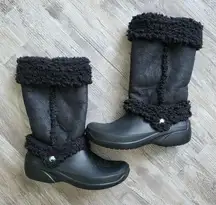 Crocs Womens Nadia Black Sherpa Faux Fur Lined Boot Discontinued Size 6