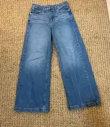 Wide Legged Jeans