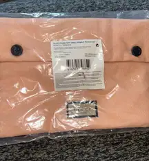 GUCCI BEAUTY PINK POUCH WITH FLORAL‎ INTERIOR - BRAND NEW IN ORIGINAL PACKAGING