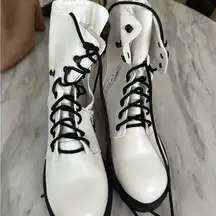 Women’s boots