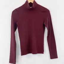 TNA by Aritzia Brick Red Waffle Knit Turtleneck Thermal Top sz Small Long Sleeve