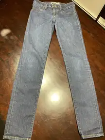 Classic Light Blue Denim Jeans Straight Leg Casual Everyday Wear‎ T-9