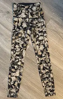 lululemon athletica Women Black and Tan Tie-Dye Leggings