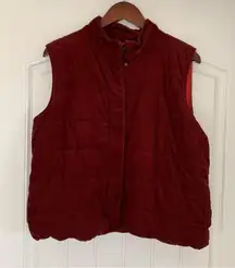 Rare  Corduroy Puffer‎ Vest Snap Zip Women’s Size Medium Burgundy