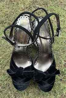 JUICY COUTURE Y2K Black Velvet Velour Stappy Wedges Shoes Whimsigoth Punk Rock