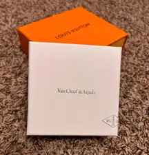 Van Cleef And Arples