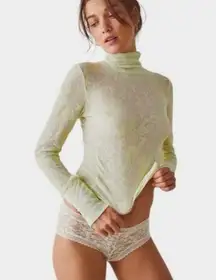 NWOT Free People You and I Long Sleeve in Lime Green Revolve Size Small