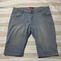 Apple Bottom Capris Jean 