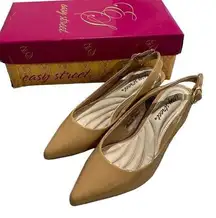 EASY STREET Faye Slingback Kitten-Heel Pumps $60 US Size 6 - Nude Patent In Box