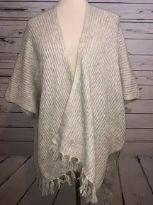 NWOT American Eagle Knit poncho sweater kimono One size Fringed Boho Lagenlook