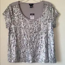 FINAL MARKDOWN Ladies' NWT Rue 21 Top w/Sheer Sequined Front lrg
