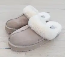 UGG Womens Disquette Slippers Size 10 Sand Suede Platform Shearling Cozy Lounge