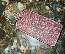 COACH NEW YORK Burgundy Leather Key Fob Bag Charm Keychain‎ Hang Tag