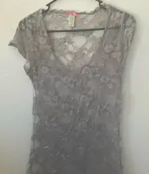 FINAL MARKDOWN Down east sheer stretch lace top medium