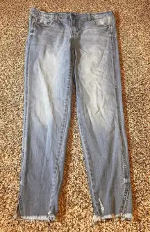 VERVET Women's Size 30 Light Wash Denim Ankle Skinny Fray Hem Jeans