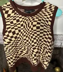 Motel size S brown and tan checkered cropped sweater vest