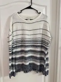 Max Studio Women’s White Navy Striped Sweater Sz L.  8157