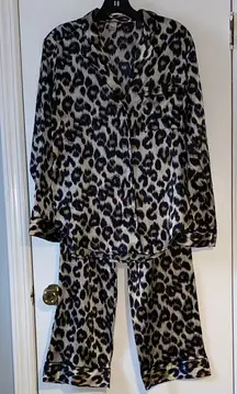 Victoria's Secret Animal Print Loungewear Size S