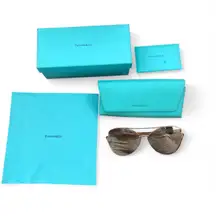 Tiffany & Co TF 3063 6105/E0 Gold Metal Aviator Heart Butterfly Shape Sunglasses.