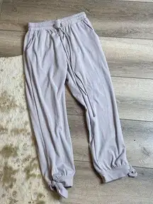 Lulu’s taupe tie ankle joggers