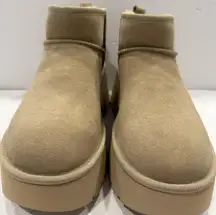 Ugg Classic Ultra Mini New Heights Boots Size 9 NWT