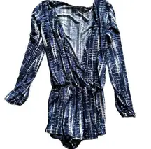 Vintage Havana  BLUE WHITE LONG SLEEVE SURPLICE VNECK STRETCHY PRINT LINED ROMPER