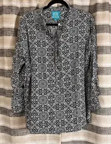 Escapada Black And White Blouse‎ Size XL