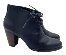 UGG Mackie Lace Up Ankle Boot Size 8.5 Block Heel Vintage Style Black Leather