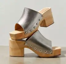 Urban Outfitters UO Square Toe Studded Platform Mule Clogs in Metallic Silver