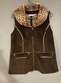 Chico's Faux Suede Vest Jacket Faux Leopard Fur Trim Lining Pockets 0=S NEW